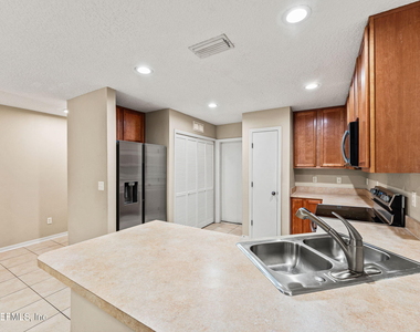 4613 Gerber Court - Photo Thumbnail 8