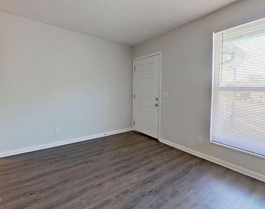 2216 Spring Park Road - Photo Thumbnail 2