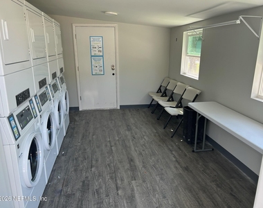 2216 Spring Park Road - Photo Thumbnail 11