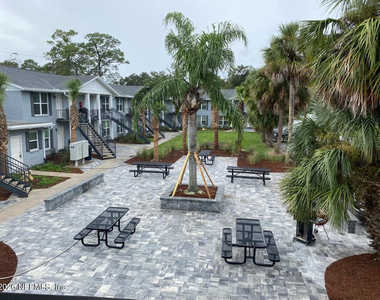 2216 Spring Park Road - Photo Thumbnail 15