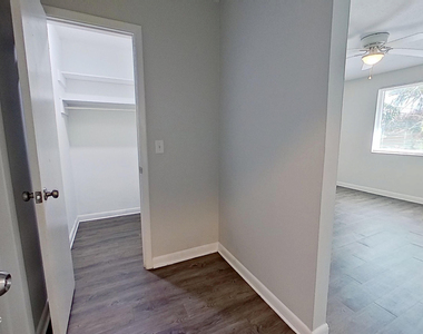 2216 Spring Park Road - Photo Thumbnail 4