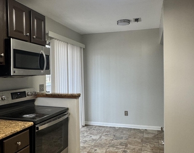 8343 Westover Court - Photo Thumbnail 4
