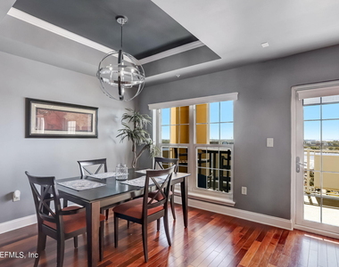 400 E Bay Street - Photo Thumbnail 9