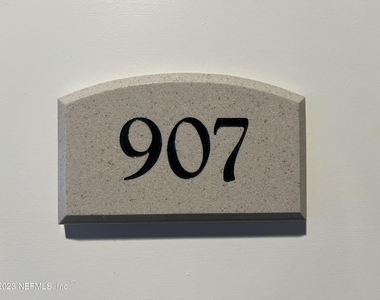 400 E Bay Street - Photo Thumbnail 31