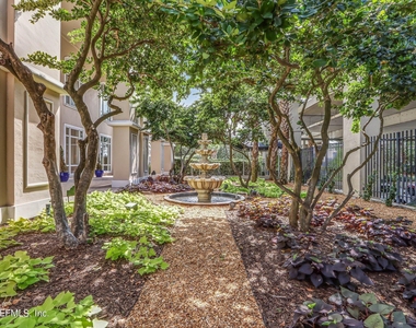 400 E Bay Street - Photo Thumbnail 39