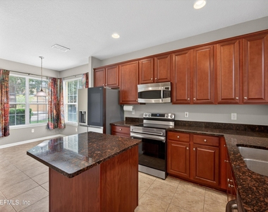 14028 Saddlehill Court - Photo Thumbnail 11