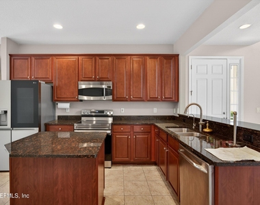 14028 Saddlehill Court - Photo Thumbnail 10