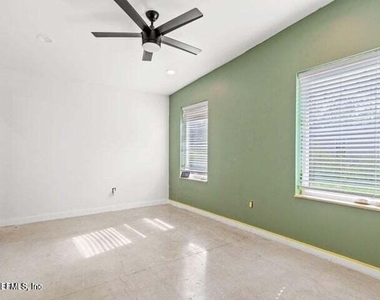 7954 Leona Street - Photo Thumbnail 11