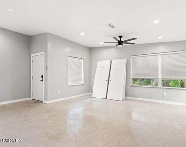 7954 Leona Street - Photo Thumbnail 4
