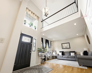 9 Tenneyson Court - Photo Thumbnail 3