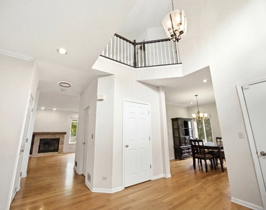 9 Tenneyson Court - Photo Thumbnail 6