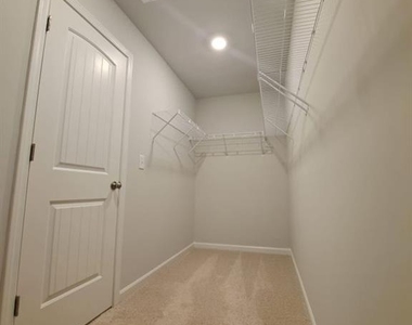 2787 Malton Way - Photo Thumbnail 17