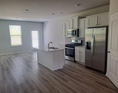 2787 Malton Way - Photo Thumbnail 3