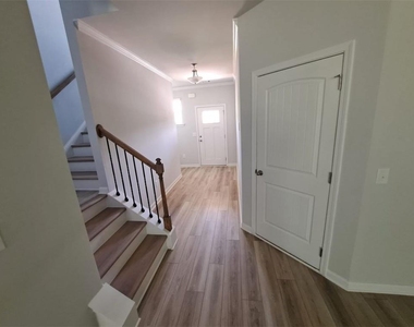 2787 Malton Way - Photo Thumbnail 1