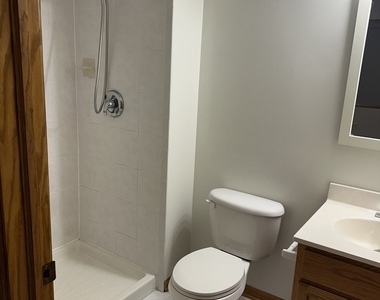 9529 Minnick Avenue - Photo Thumbnail 11