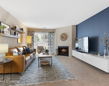 77 Kensington Circle - Photo Thumbnail 7