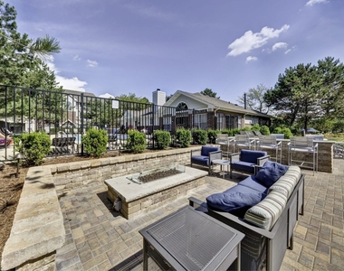 77 Kensington Circle - Photo Thumbnail 34