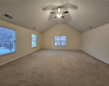 5195 Miller Woods Trail - Photo Thumbnail 12