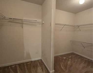 5195 Miller Woods Trail - Photo Thumbnail 14