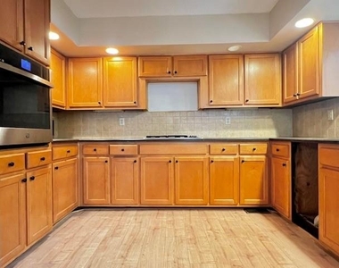 5175 Sunburst Drive - Photo Thumbnail 6