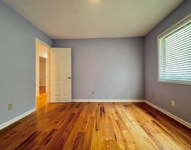 5175 Sunburst Drive - Photo Thumbnail 9
