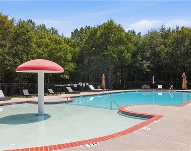 906 Donington Circle - Photo Thumbnail 28