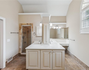 4217 Wieuca Overlook Ne - Photo Thumbnail 19