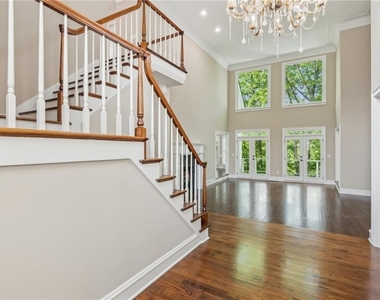 4217 Wieuca Overlook Ne - Photo Thumbnail 4