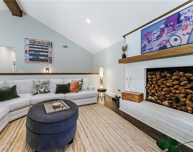 9585a Hutcheson Ferry Road - Photo Thumbnail 5