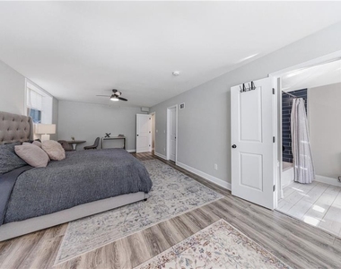 9585a Hutcheson Ferry Road - Photo Thumbnail 42