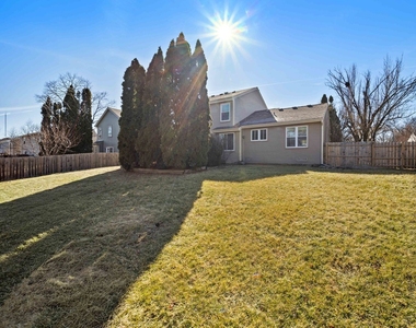 97 E Harbor Drive - Photo Thumbnail 3
