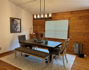8911 Daerwater Drive - Photo Thumbnail 4