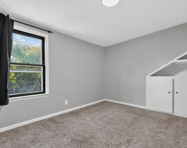 7945 W 91st Street - Photo Thumbnail 15