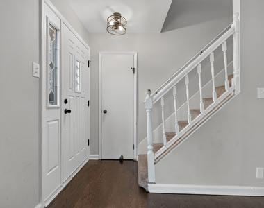 7945 W 91st Street - Photo Thumbnail 12