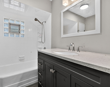 7945 W 91st Street - Photo Thumbnail 10