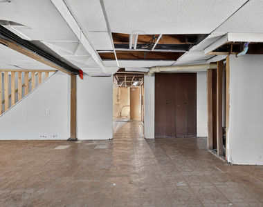 7945 W 91st Street - Photo Thumbnail 24
