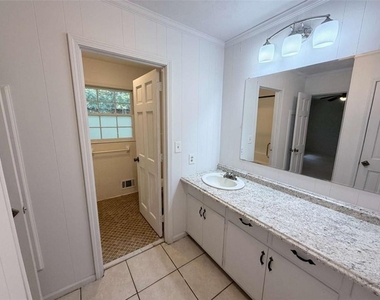 1514 Nw Humphries Road Nw - Photo Thumbnail 7