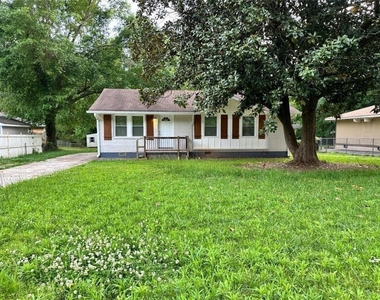 8153 Attleboro Drive - Photo Thumbnail 12