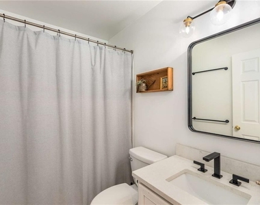 1014 Fern Avenue Se - Photo Thumbnail 18
