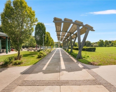 1014 Fern Avenue Se - Photo Thumbnail 29