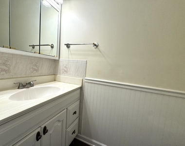 1656 Castbourne Court - Photo Thumbnail 6