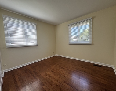1656 Castbourne Court - Photo Thumbnail 9