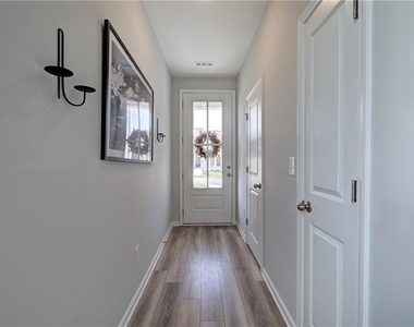 116 Park Ridge Circle - Photo Thumbnail 3