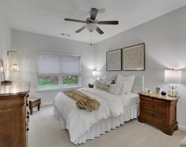 6185 Vista Crossing Way - Photo Thumbnail 18