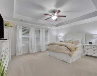 6185 Vista Crossing Way - Photo Thumbnail 3