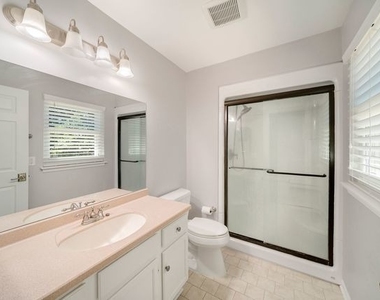 1384 Marble Hill Drive - Photo Thumbnail 8