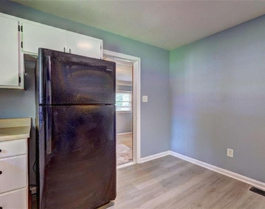 970 Oglethorpe Avenue - Photo Thumbnail 15