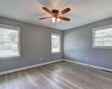 970 Oglethorpe Avenue - Photo Thumbnail 27