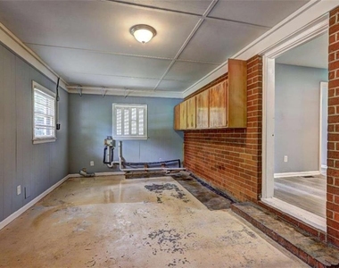970 Oglethorpe Avenue - Photo Thumbnail 16