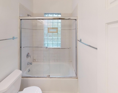 5327 S Harper Avenue - Photo Thumbnail 11